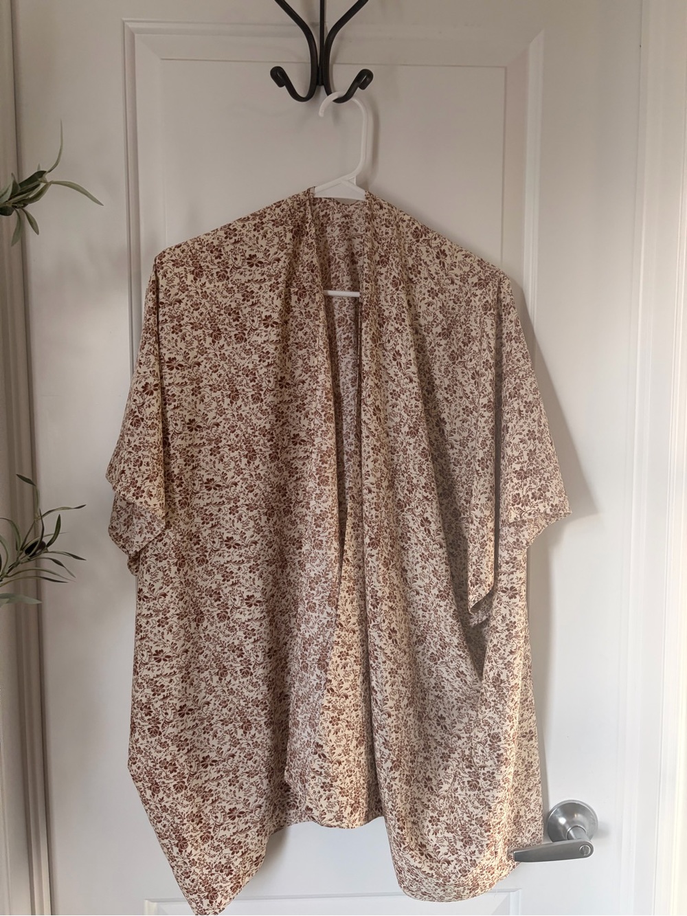 Lightweight Floral Kimono Jacket - Cream & Brown